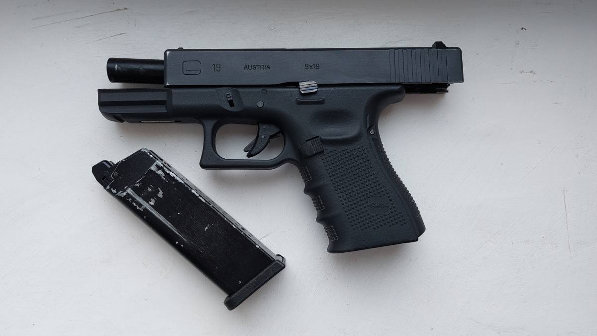 Купить Glock 19 Gen4 GBB WE для страйкбола