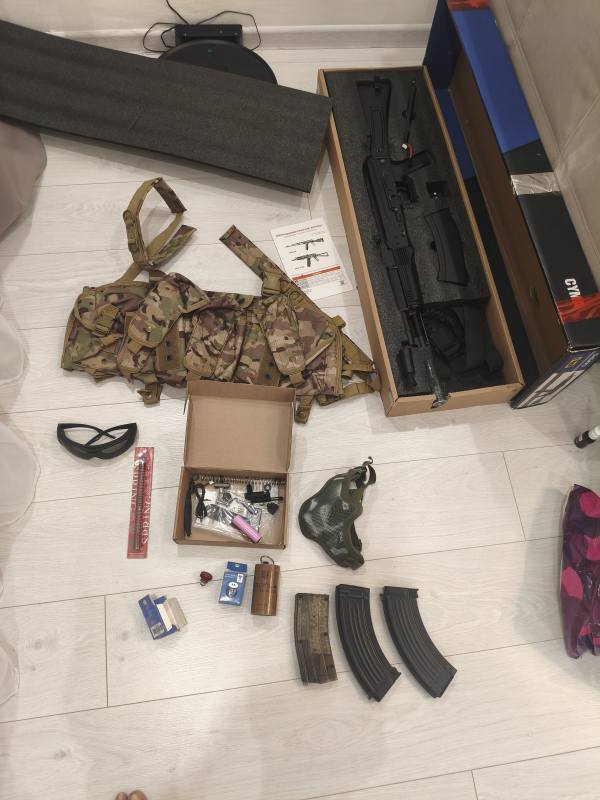 Купить Ак105 CYMA для страйкбола