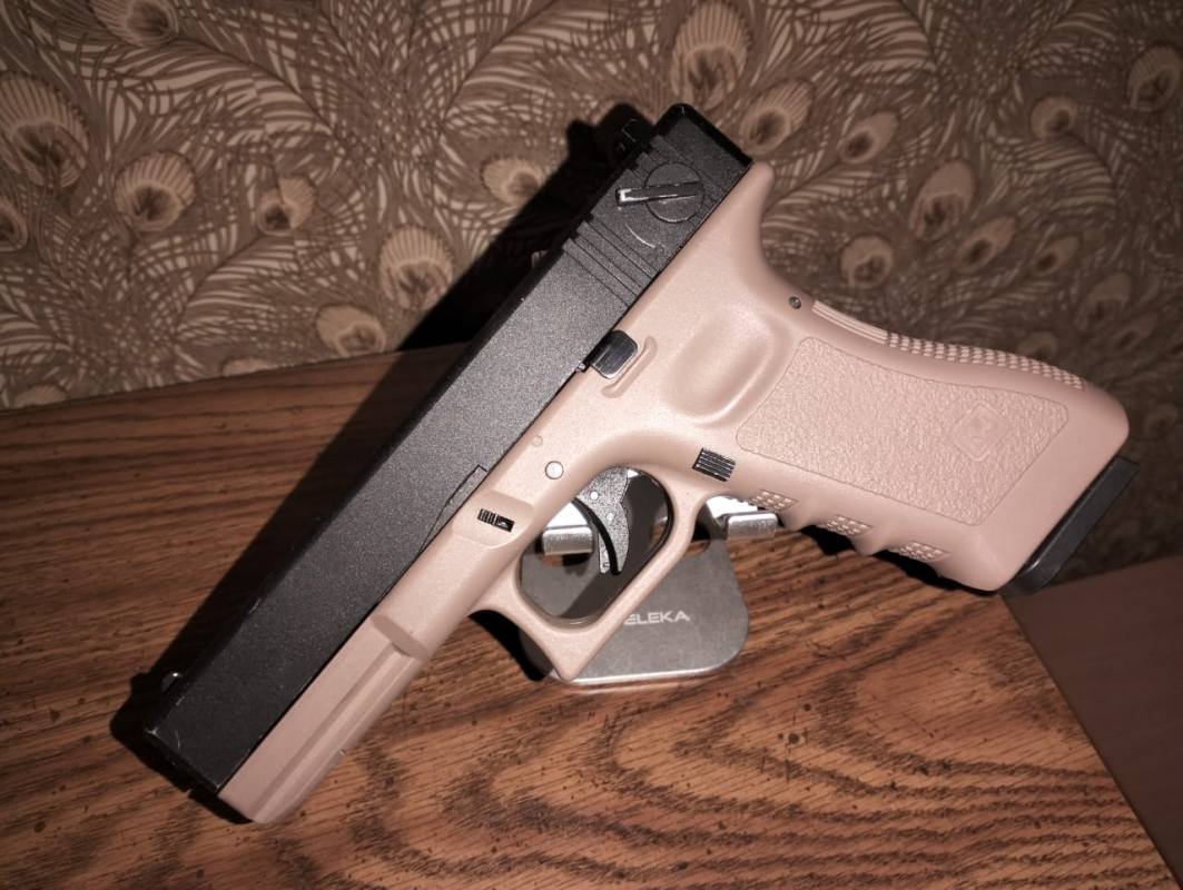 Купить Глок 18c Maiden in Taiwan kjworks для страйкбола